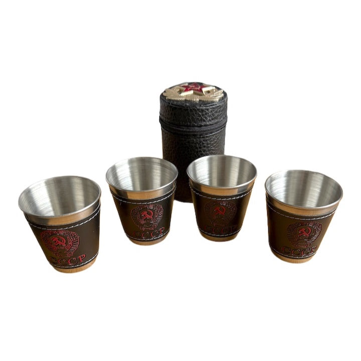 Rosyjski zestaw kubków CCCP w skórzanym etui – 4x 70 ml