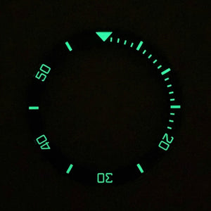 Vostok Lünette Edelstahl mit schwarzem Keramik‑Insert & SuperLumiNova inkl. Feder