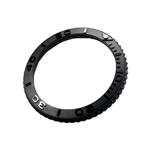 Lunette Vostok noire PVD 40 mm – Insert en aluminium en relief avec ressort